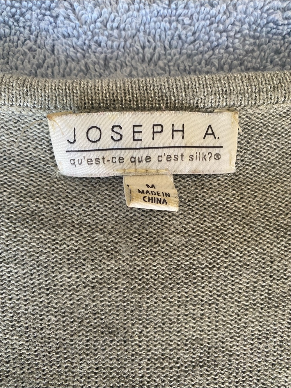 Joseph A Silver Sequin Floral Short Sleeve Scoop Neck Top - Picture 4 of 16